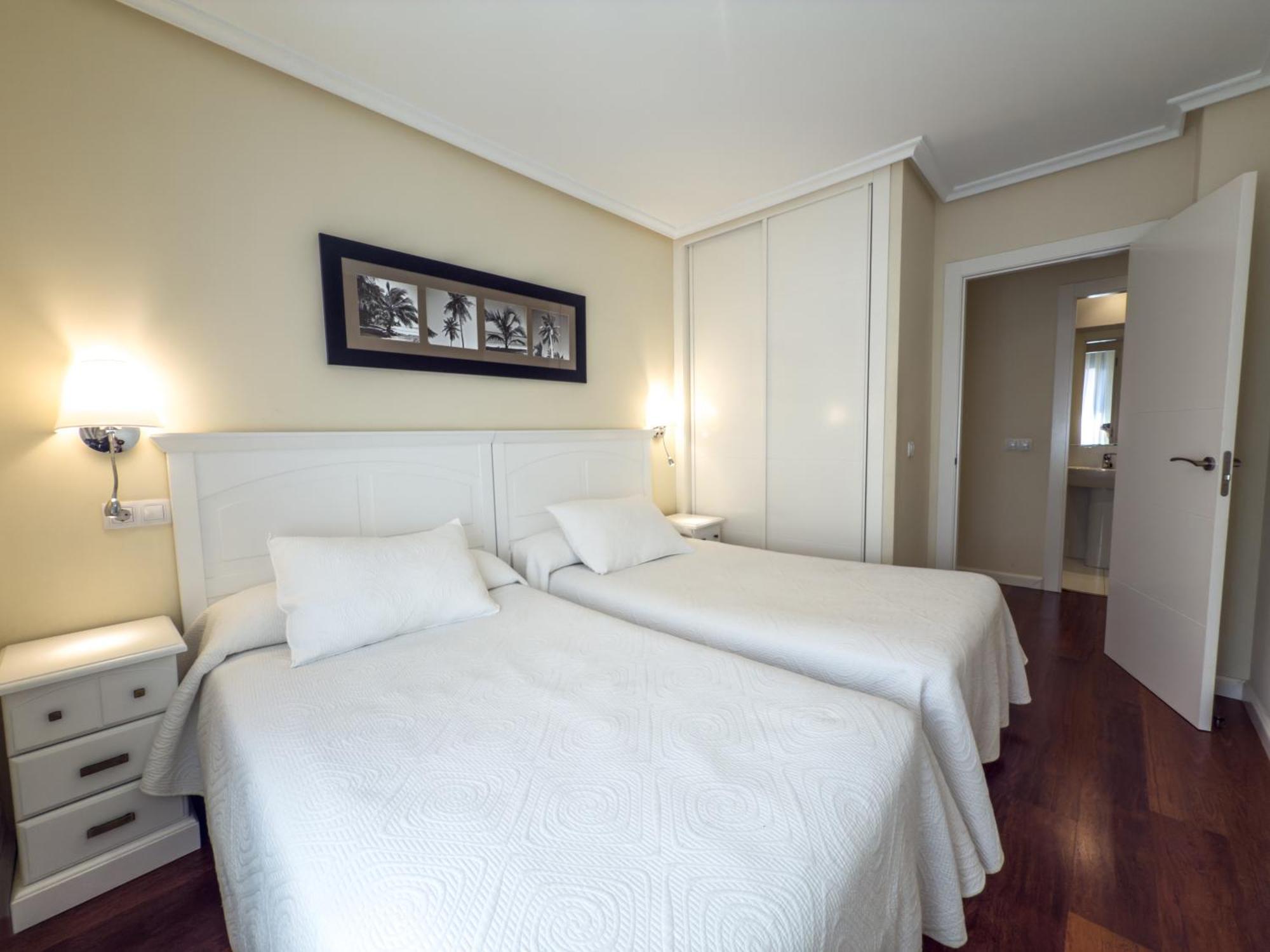 Apartamentos Verdemar Llanes Exterior foto